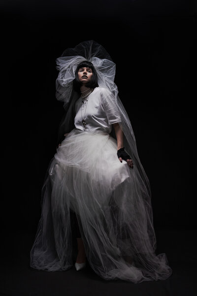 Alein - Minimalist Chic